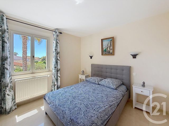 maison à vendre - 4 pièces - 128.0 m2 - FREJUS - 83 - PROVENCE-ALPES-COTE-D-AZUR - Century 21 Sud Habitat