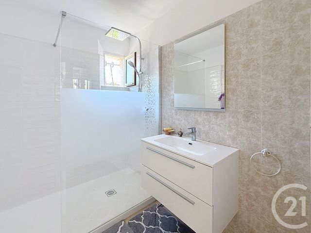 maison à vendre - 4 pièces - 128.0 m2 - FREJUS - 83 - PROVENCE-ALPES-COTE-D-AZUR - Century 21 Sud Habitat