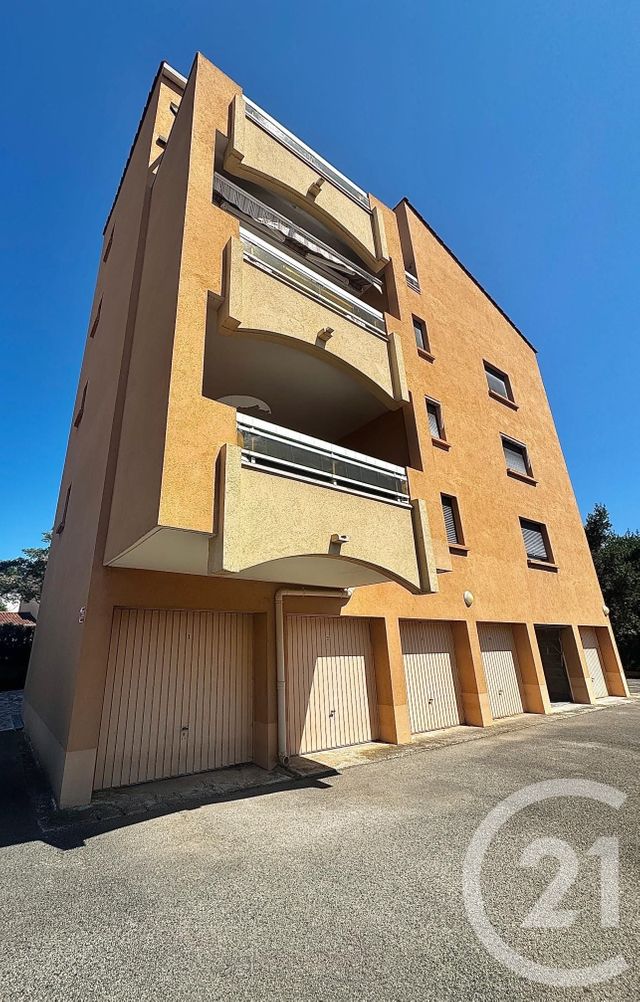 Afficher la photo en grand parking à vendre - 13.46 m2 - ST RAPHAEL - 83 - PROVENCE-ALPES-COTE-D-AZUR - Century 21 Sud Habitat