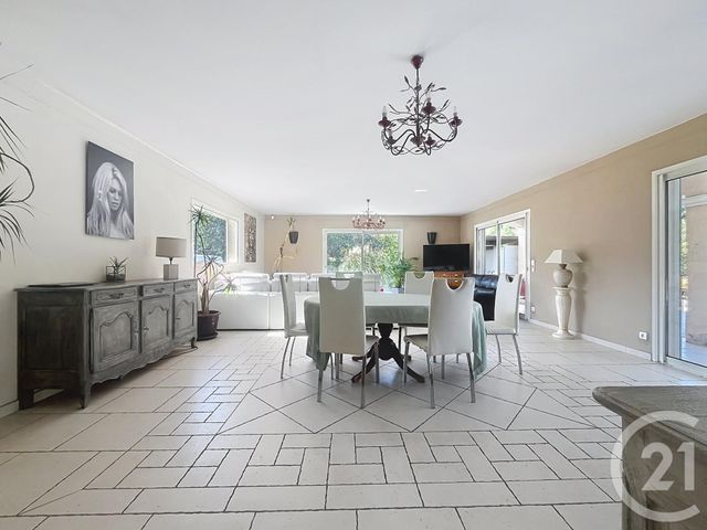 maison à vendre - 8 pièces - 264.15 m2 - ROQUEBRUNE SUR ARGENS - 83 - PROVENCE-ALPES-COTE-D-AZUR - Century 21 Sud Habitat
