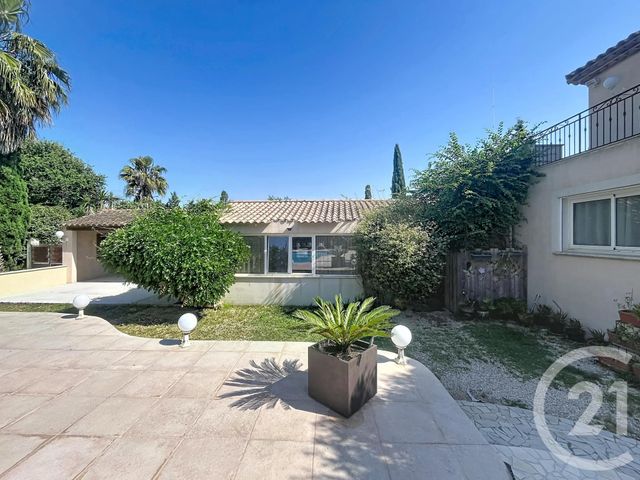maison à vendre - 8 pièces - 264.15 m2 - ROQUEBRUNE SUR ARGENS - 83 - PROVENCE-ALPES-COTE-D-AZUR - Century 21 Sud Habitat