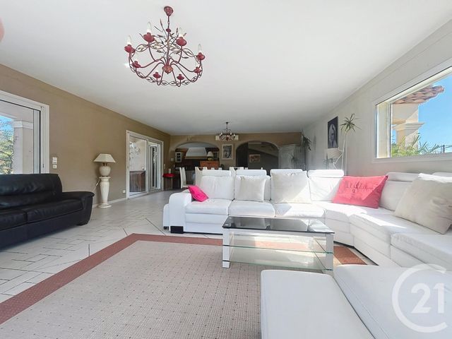 maison à vendre - 8 pièces - 264.15 m2 - ROQUEBRUNE SUR ARGENS - 83 - PROVENCE-ALPES-COTE-D-AZUR - Century 21 Sud Habitat