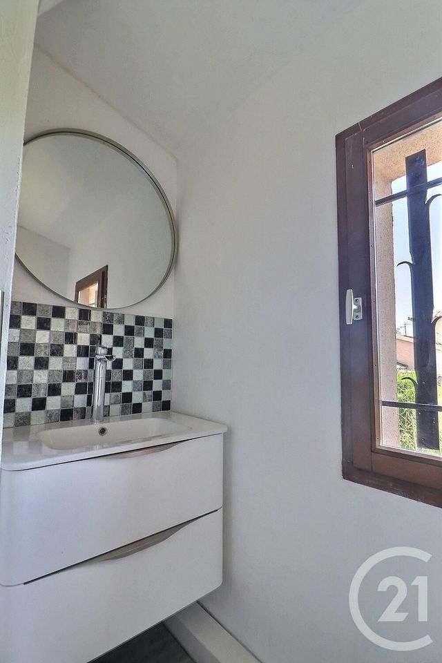 maison à vendre - 5 pièces - 112.0 m2 - FREJUS - 83 - PROVENCE-ALPES-COTE-D-AZUR - Century 21 Sud Habitat