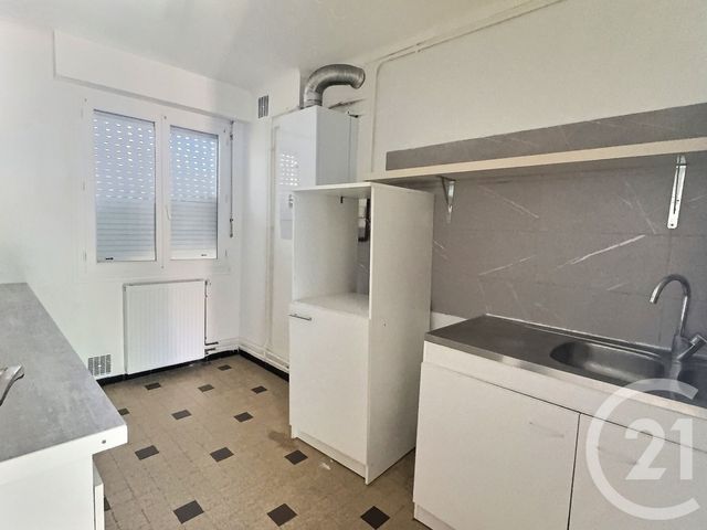 Afficher la photo en grand Appartement T4 à vendre - 4 pièces - 73.0 m2 - FREJUS - 83 - PROVENCE-ALPES-COTE-D-AZUR - Century 21 Sud Habitat