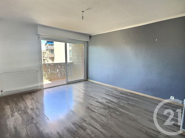 Afficher la photo en grand Appartement T4 à vendre - 4 pièces - 73.0 m2 - FREJUS - 83 - PROVENCE-ALPES-COTE-D-AZUR - Century 21 Sud Habitat