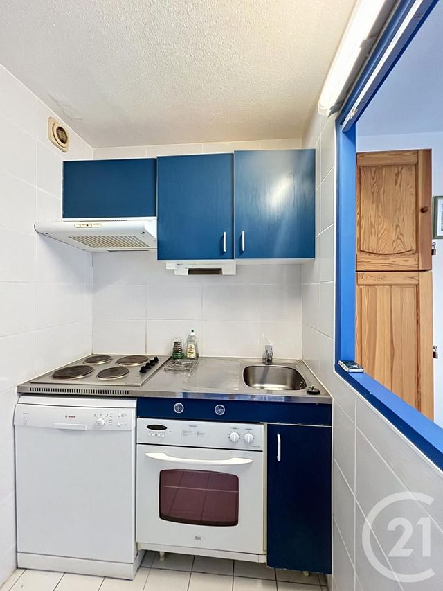 Appartement à vendre - 2 pièces - 25.96 m2 - FREJUS - 83 - PROVENCE-ALPES-COTE-D-AZUR - Century 21 Sud Habitat