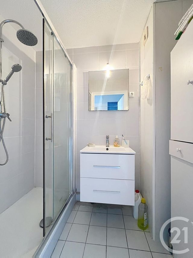 Appartement à vendre - 2 pièces - 25.96 m2 - FREJUS - 83 - PROVENCE-ALPES-COTE-D-AZUR - Century 21 Sud Habitat
