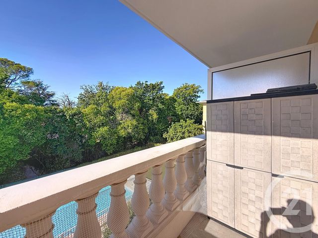 Appartement T4 à vendre - 4 pièces - 76.21 m2 - FREJUS - 83 - PROVENCE-ALPES-COTE-D-AZUR - Century 21 Sud Habitat