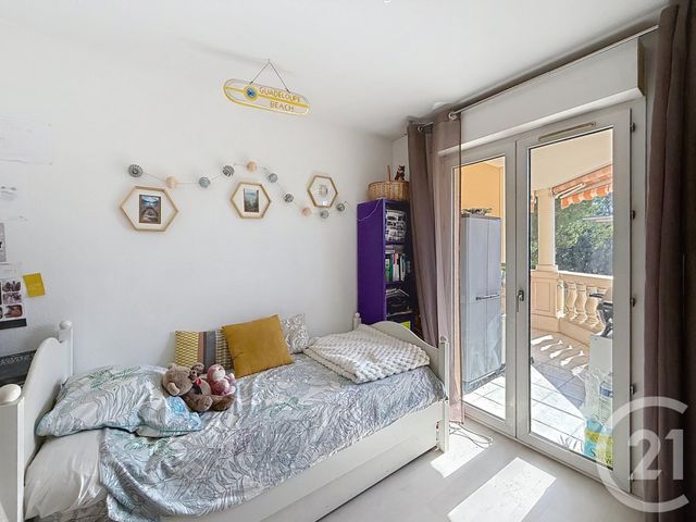 Appartement T4 à vendre - 4 pièces - 76.21 m2 - FREJUS - 83 - PROVENCE-ALPES-COTE-D-AZUR - Century 21 Sud Habitat