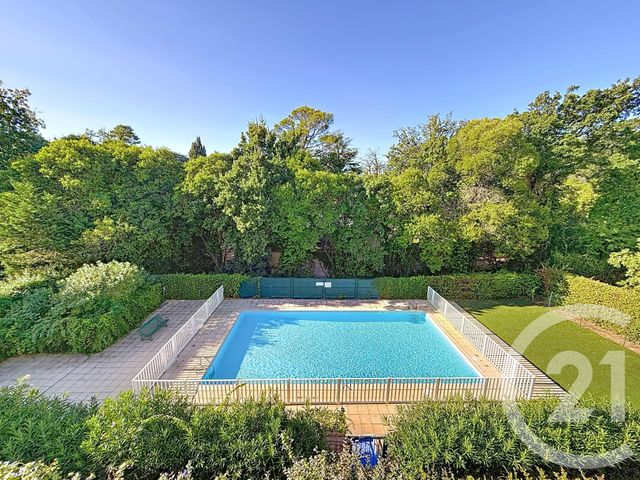 Appartement T4 à vendre - 4 pièces - 76.21 m2 - FREJUS - 83 - PROVENCE-ALPES-COTE-D-AZUR - Century 21 Sud Habitat