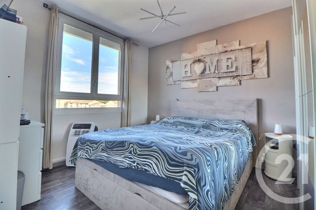 Afficher la photo en grand Appartement T2 à vendre - 2 pièces - 41.76 m2 - FREJUS - 83 - PROVENCE-ALPES-COTE-D-AZUR - Century 21 Sud Habitat