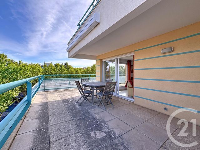 Appartement T3 à vendre - 3 pièces - 81.45 m2 - FREJUS - 83 - PROVENCE-ALPES-COTE-D-AZUR - Century 21 Sud Habitat