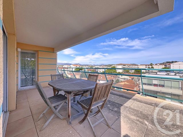 Appartement T3 à vendre - 3 pièces - 81.45 m2 - FREJUS - 83 - PROVENCE-ALPES-COTE-D-AZUR - Century 21 Sud Habitat