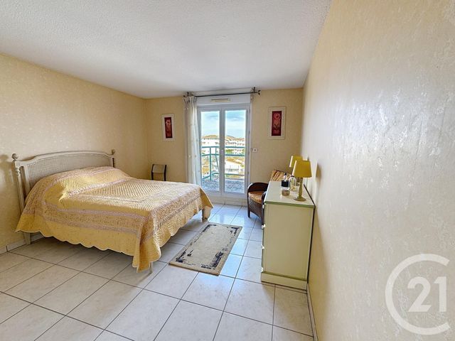 Appartement T3 à vendre - 3 pièces - 81.45 m2 - FREJUS - 83 - PROVENCE-ALPES-COTE-D-AZUR - Century 21 Sud Habitat