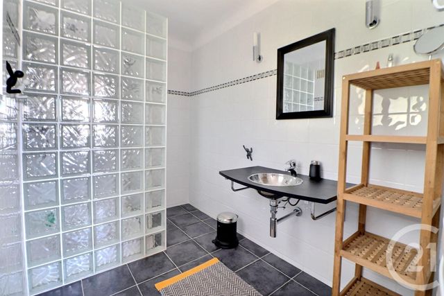 maison à vendre - 5 pièces - 121.0 m2 - ST RAPHAEL - 83 - PROVENCE-ALPES-COTE-D-AZUR - Century 21 Sud Habitat