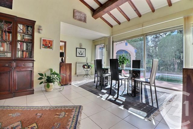 Afficher la photo en grand maison à vendre - 6 pièces - 156.1 m2 - ST RAPHAEL - 83 - PROVENCE-ALPES-COTE-D-AZUR - Century 21 Sud Habitat