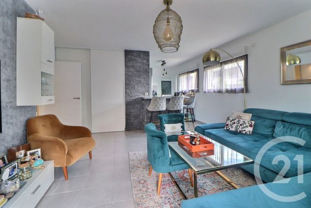 Appartement F3 à vendre - 3 pièces - 68.4 m2 - FREJUS - 83 - PROVENCE-ALPES-COTE-D-AZUR - Century 21 Sud Habitat