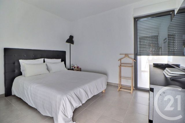 Appartement F3 à vendre - 3 pièces - 68.4 m2 - FREJUS - 83 - PROVENCE-ALPES-COTE-D-AZUR - Century 21 Sud Habitat
