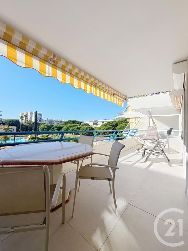 Appartement F2 à vendre - 2 pièces - 45.62 m2 - FREJUS - 83 - PROVENCE-ALPES-COTE-D-AZUR - Century 21 Sud Habitat