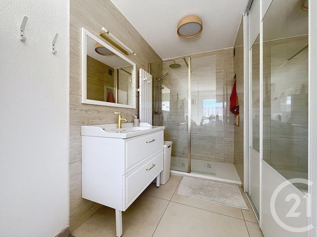 Appartement F2 à vendre - 2 pièces - 45.62 m2 - FREJUS - 83 - PROVENCE-ALPES-COTE-D-AZUR - Century 21 Sud Habitat