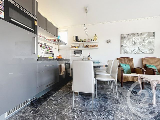 Appartement T3 à vendre - 3 pièces - 53.92 m2 - FREJUS - 83 - PROVENCE-ALPES-COTE-D-AZUR - Century 21 Sud Habitat