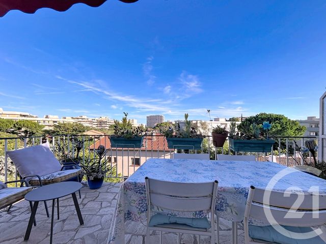 Appartement T3 à vendre - 3 pièces - 53.92 m2 - FREJUS - 83 - PROVENCE-ALPES-COTE-D-AZUR - Century 21 Sud Habitat