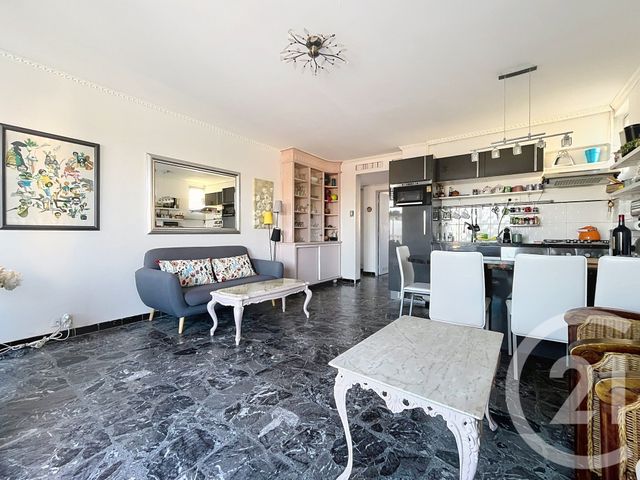 Appartement T3 à vendre - 3 pièces - 53.92 m2 - FREJUS - 83 - PROVENCE-ALPES-COTE-D-AZUR - Century 21 Sud Habitat