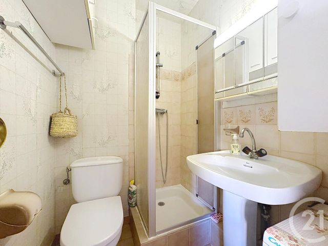 Appartement Studio cabine à vendre - 2 pièces - 22.01 m2 - FREJUS - 83 - PROVENCE-ALPES-COTE-D-AZUR - Century 21 Sud Habitat