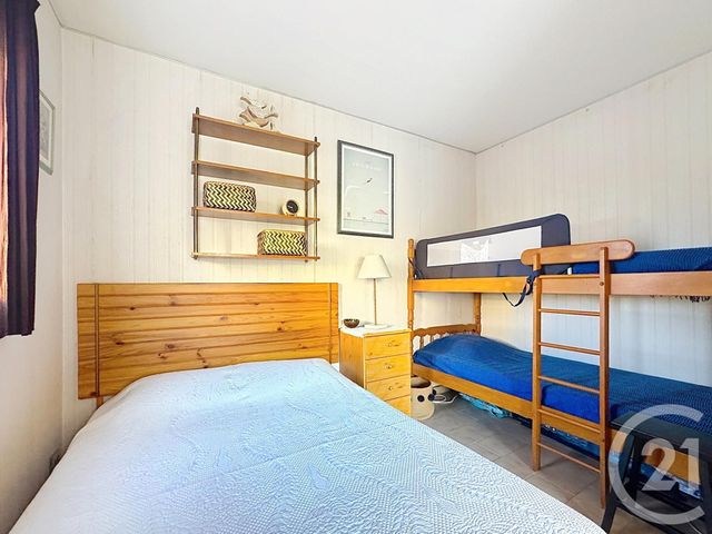 Appartement Studio cabine à vendre - 2 pièces - 22.01 m2 - FREJUS - 83 - PROVENCE-ALPES-COTE-D-AZUR - Century 21 Sud Habitat