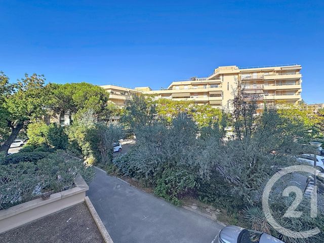 Appartement Studio cabine à vendre - 2 pièces - 22.01 m2 - FREJUS - 83 - PROVENCE-ALPES-COTE-D-AZUR - Century 21 Sud Habitat