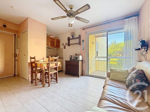 Appartement Studio cabine à vendre - 2 pièces - 22.01 m2 - FREJUS - 83 - PROVENCE-ALPES-COTE-D-AZUR - Century 21 Sud Habitat