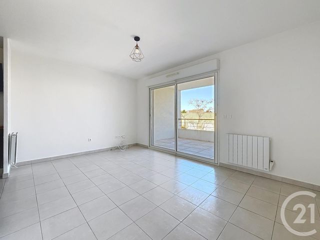 Appartement F2 à vendre - 2 pièces - 43.0 m2 - FREJUS - 83 - PROVENCE-ALPES-COTE-D-AZUR - Century 21 Sud Habitat