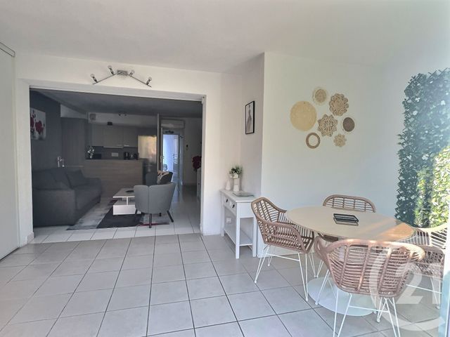 Afficher la photo en grand Appartement T2 à vendre - 2 pièces - 52.35 m2 - FREJUS - 83 - PROVENCE-ALPES-COTE-D-AZUR - Century 21 Sud Habitat