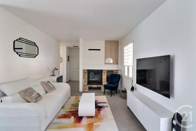 maison à vendre - 4 pièces - 107.0 m2 - ROQUEBRUNE SUR ARGENS - 83 - PROVENCE-ALPES-COTE-D-AZUR - Century 21 Sud Habitat