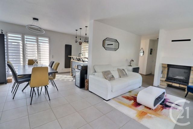 maison à vendre - 4 pièces - 107.0 m2 - ROQUEBRUNE SUR ARGENS - 83 - PROVENCE-ALPES-COTE-D-AZUR - Century 21 Sud Habitat