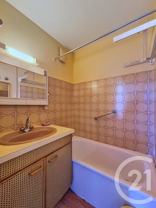 Appartement F3 à vendre - 3 pièces - 44.61 m2 - FREJUS - 83 - PROVENCE-ALPES-COTE-D-AZUR - Century 21 Sud Habitat