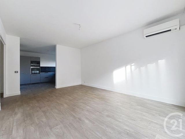 Appartement F3 à vendre - 3 pièces - 67.26 m2 - FREJUS - 83 - PROVENCE-ALPES-COTE-D-AZUR - Century 21 Sud Habitat