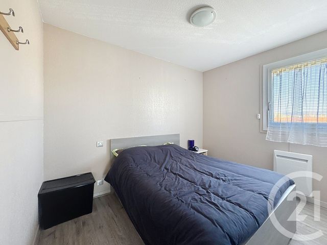 Appartement T2 à vendre - 2 pièces - 37.11 m2 - FREJUS - 83 - PROVENCE-ALPES-COTE-D-AZUR - Century 21 Sud Habitat