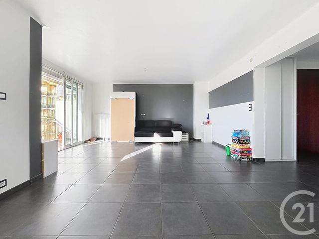Appartement F4 à vendre - 4 pièces - 72.95 m2 - FREJUS - 83 - PROVENCE-ALPES-COTE-D-AZUR - Century 21 Sud Habitat