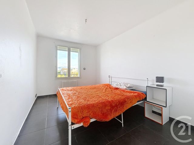 Appartement F4 à vendre - 4 pièces - 72.95 m2 - FREJUS - 83 - PROVENCE-ALPES-COTE-D-AZUR - Century 21 Sud Habitat