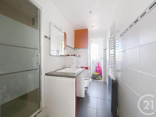 Appartement F4 à vendre - 4 pièces - 72.95 m2 - FREJUS - 83 - PROVENCE-ALPES-COTE-D-AZUR - Century 21 Sud Habitat