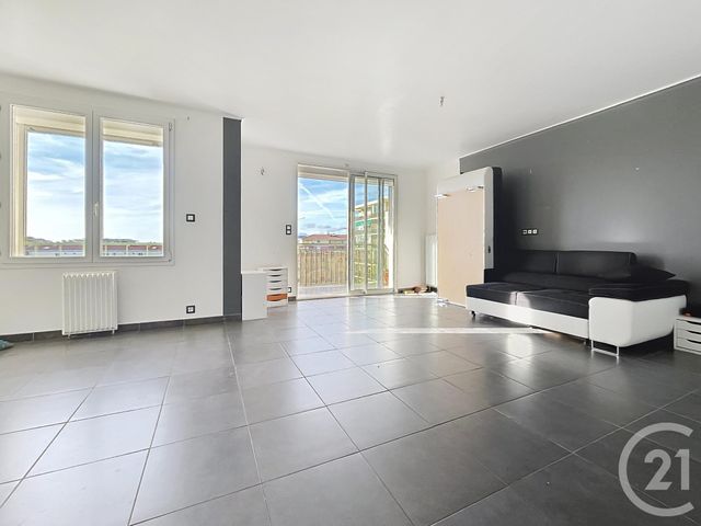 Appartement F4 à vendre - 4 pièces - 72.95 m2 - FREJUS - 83 - PROVENCE-ALPES-COTE-D-AZUR - Century 21 Sud Habitat