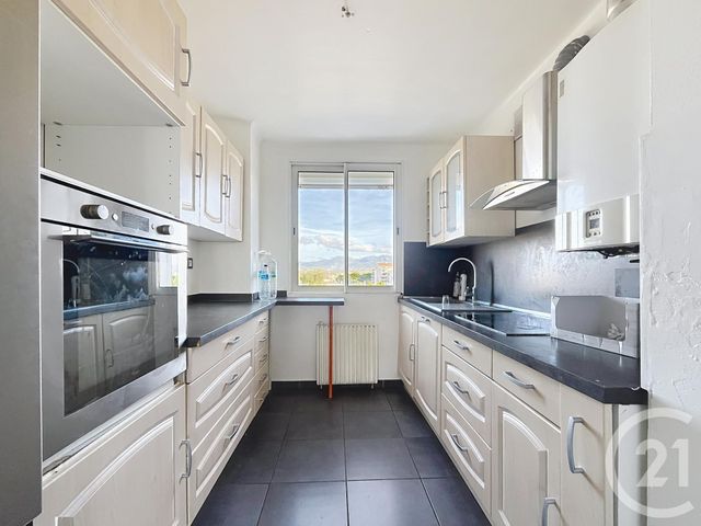 Appartement F4 à vendre - 4 pièces - 72.95 m2 - FREJUS - 83 - PROVENCE-ALPES-COTE-D-AZUR - Century 21 Sud Habitat