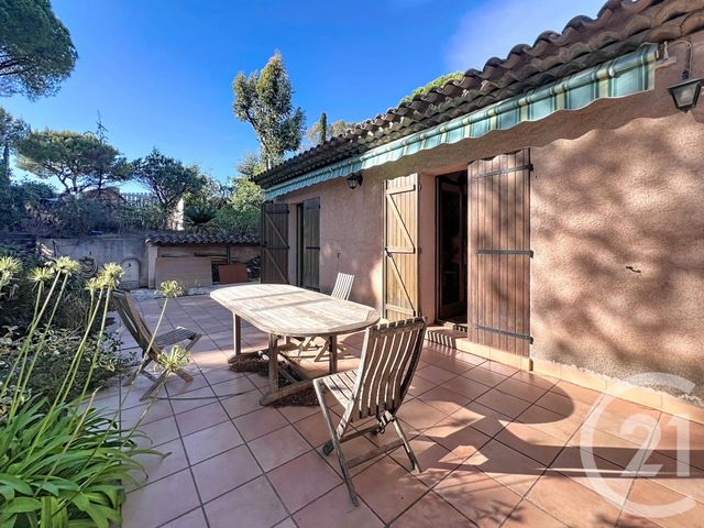 maison à vendre - 8 pièces - 209.49 m2 - FREJUS - 83 - PROVENCE-ALPES-COTE-D-AZUR - Century 21 Sud Habitat