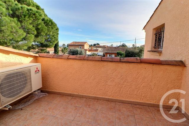 maison à vendre - 5 pièces - 125.0 m2 - FREJUS - 83 - PROVENCE-ALPES-COTE-D-AZUR - Century 21 Sud Habitat