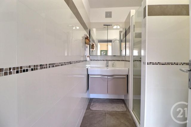 maison à vendre - 5 pièces - 125.0 m2 - FREJUS - 83 - PROVENCE-ALPES-COTE-D-AZUR - Century 21 Sud Habitat