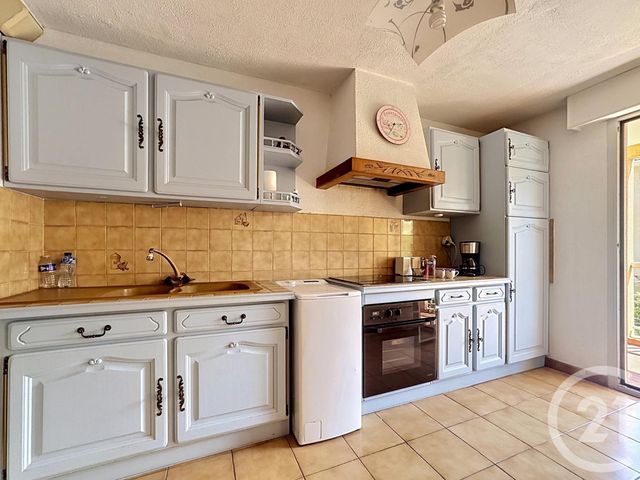 Appartement F2 à vendre - 2 pièces - 47.4 m2 - FREJUS - 83 - PROVENCE-ALPES-COTE-D-AZUR - Century 21 Sud Habitat
