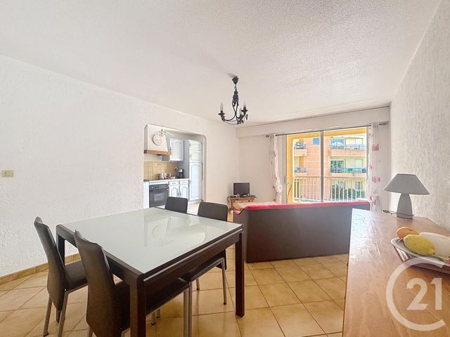 Appartement F2 à vendre - 2 pièces - 47.4 m2 - FREJUS - 83 - PROVENCE-ALPES-COTE-D-AZUR - Century 21 Sud Habitat