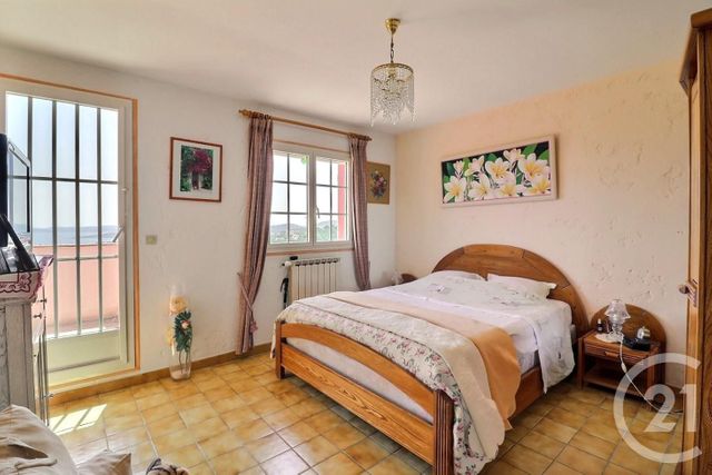 maison à vendre - 7 pièces - 180.0 m2 - ROQUEBRUNE SUR ARGENS - 83 - PROVENCE-ALPES-COTE-D-AZUR - Century 21 Sud Habitat