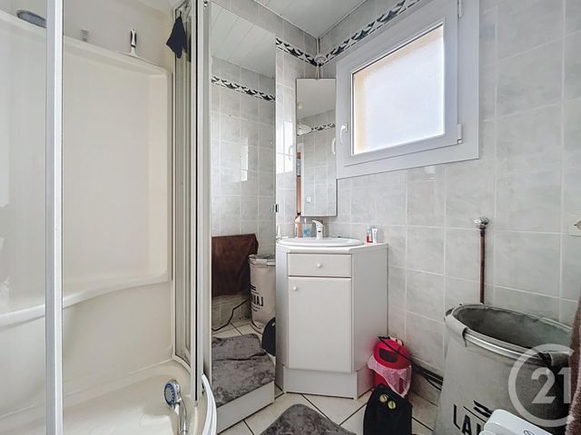 Appartement F2 à vendre - 2 pièces - 28.63 m2 - FREJUS - 83 - PROVENCE-ALPES-COTE-D-AZUR - Century 21 Sud Habitat